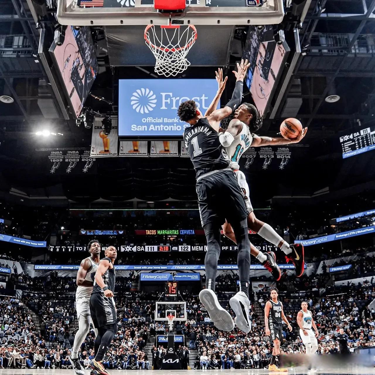 今晨突围战来临，底特律活塞围绕NBA常规赛篮板制胜，震撼外界，年轻球员得到机会的简单介绍-开云体育中国官网